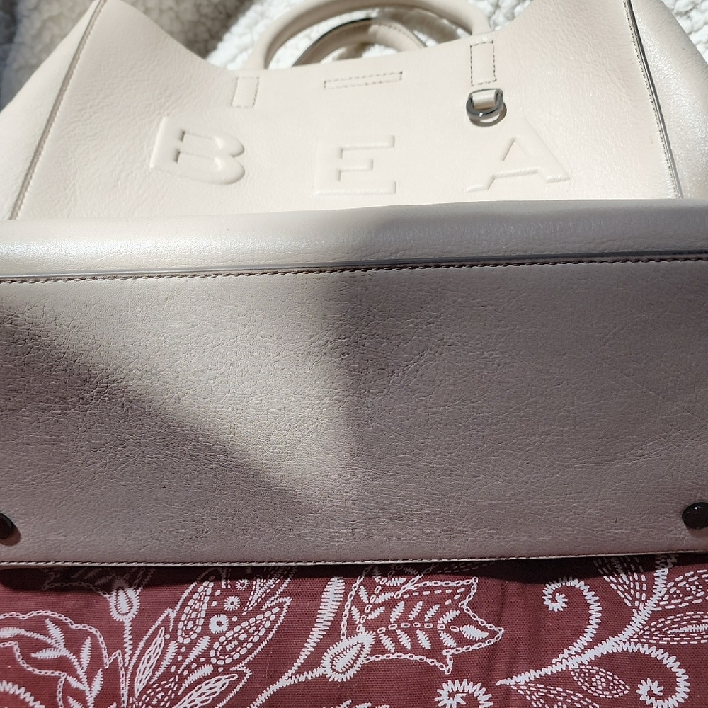Banana Republic Cream Tote with Embossed Design - Picture 2 of 4
